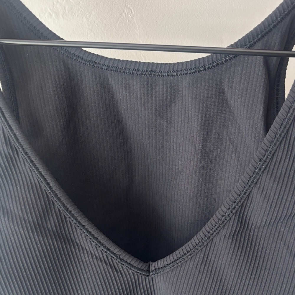 Lululemon Black Power Pivot Ribbed Tank - Picture 4 of 4